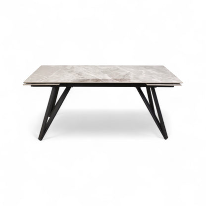 Mesa cubierta de cerámica  con extensiones
